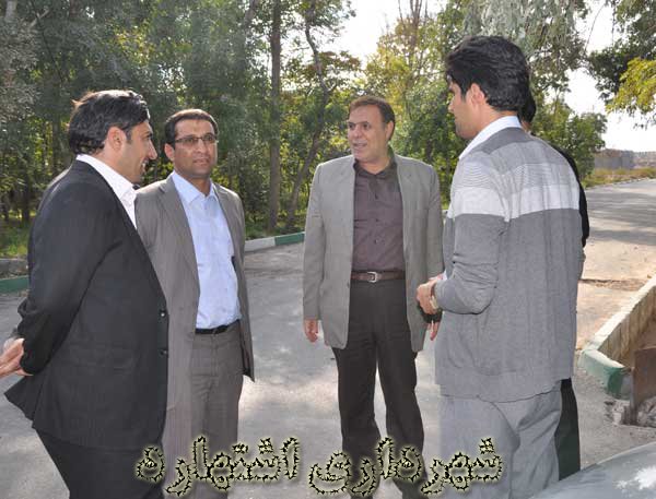 بازدید مدیر کل گردشگری از بوستان حافظ 