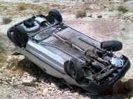 یک دستگاه خودرو در جاده اشتهارد واژگون شد